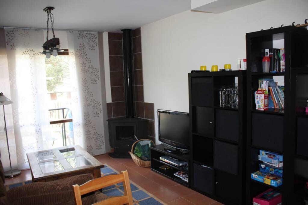 Duplex Con Jardin En Pirineos, Totalmente Equipado Διαμέρισμα Villanúa Εξωτερικό φωτογραφία